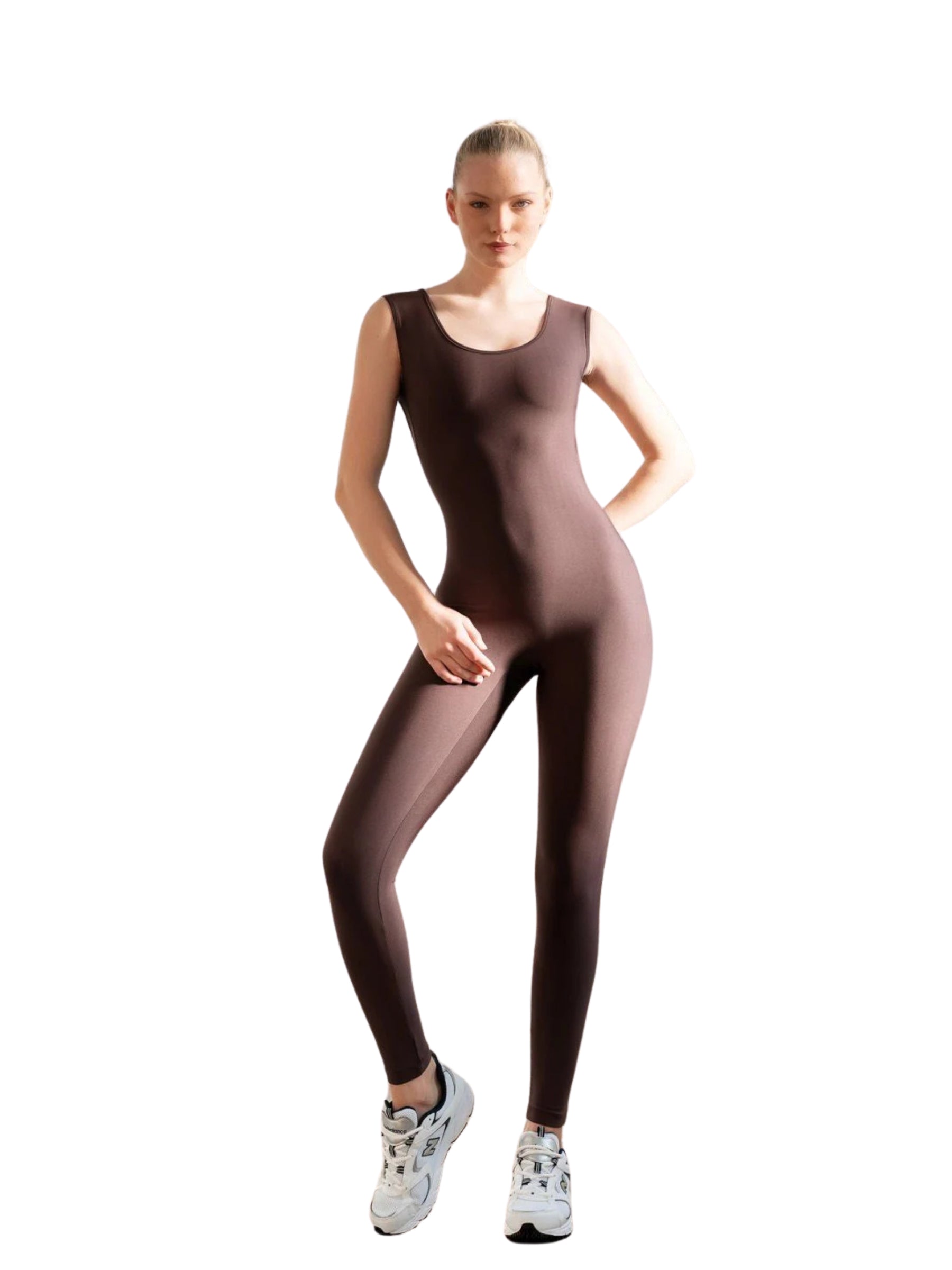 2605 Akita jumpsuit in brown