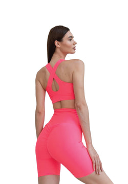 8004 Scrunch Butt Short in rosa neon