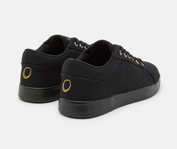 Smove Dance Sneaker en negro con suela negra