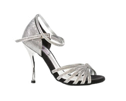 584 Dance shoes in silver glitter